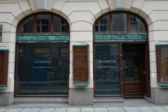 L1110537